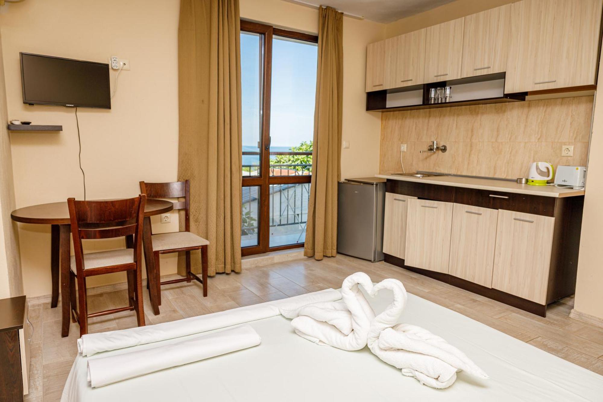 Family Hotel Silitur Ahtopol Ngoại thất bức ảnh
