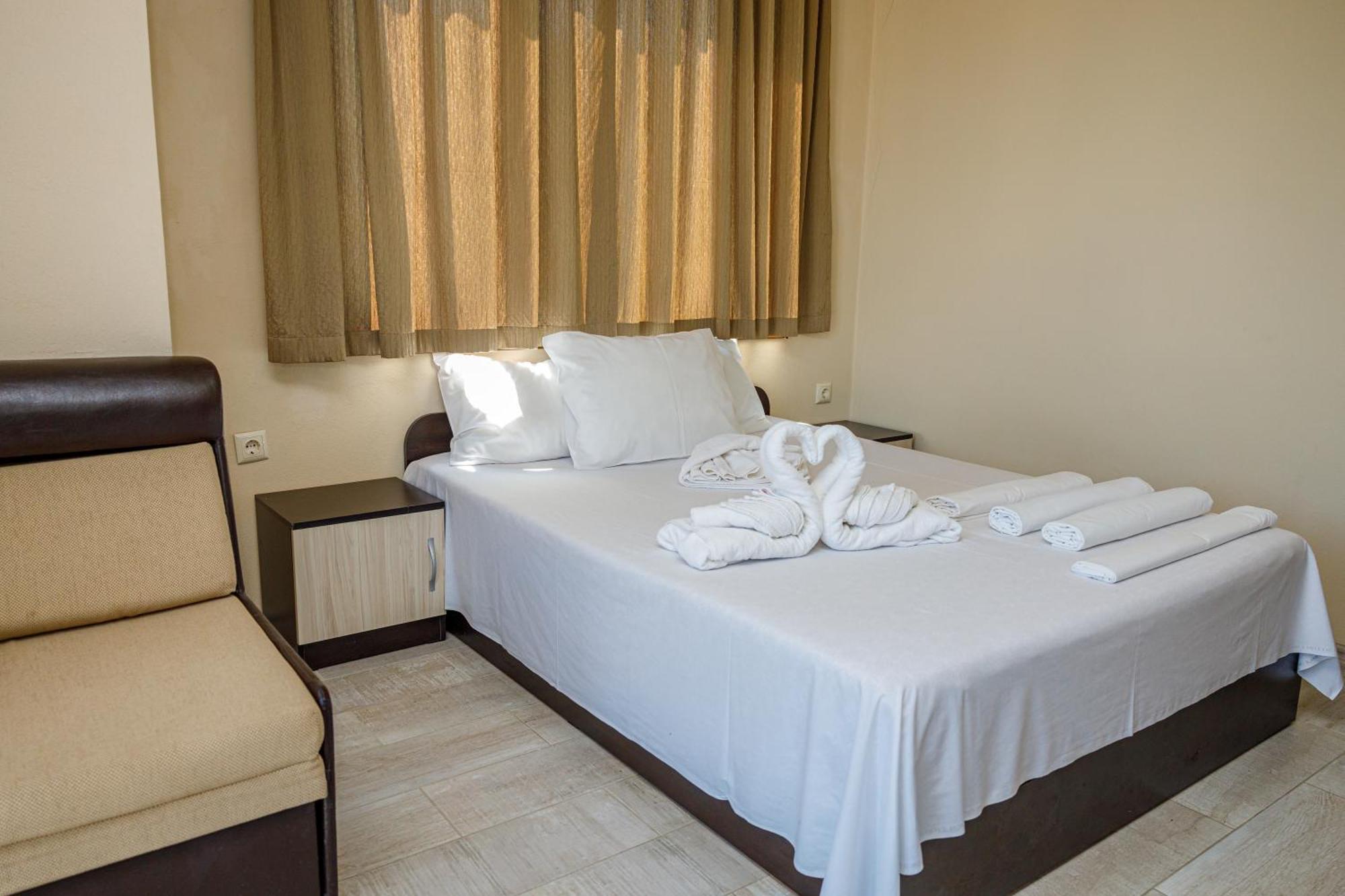 Family Hotel Silitur Ahtopol Ngoại thất bức ảnh