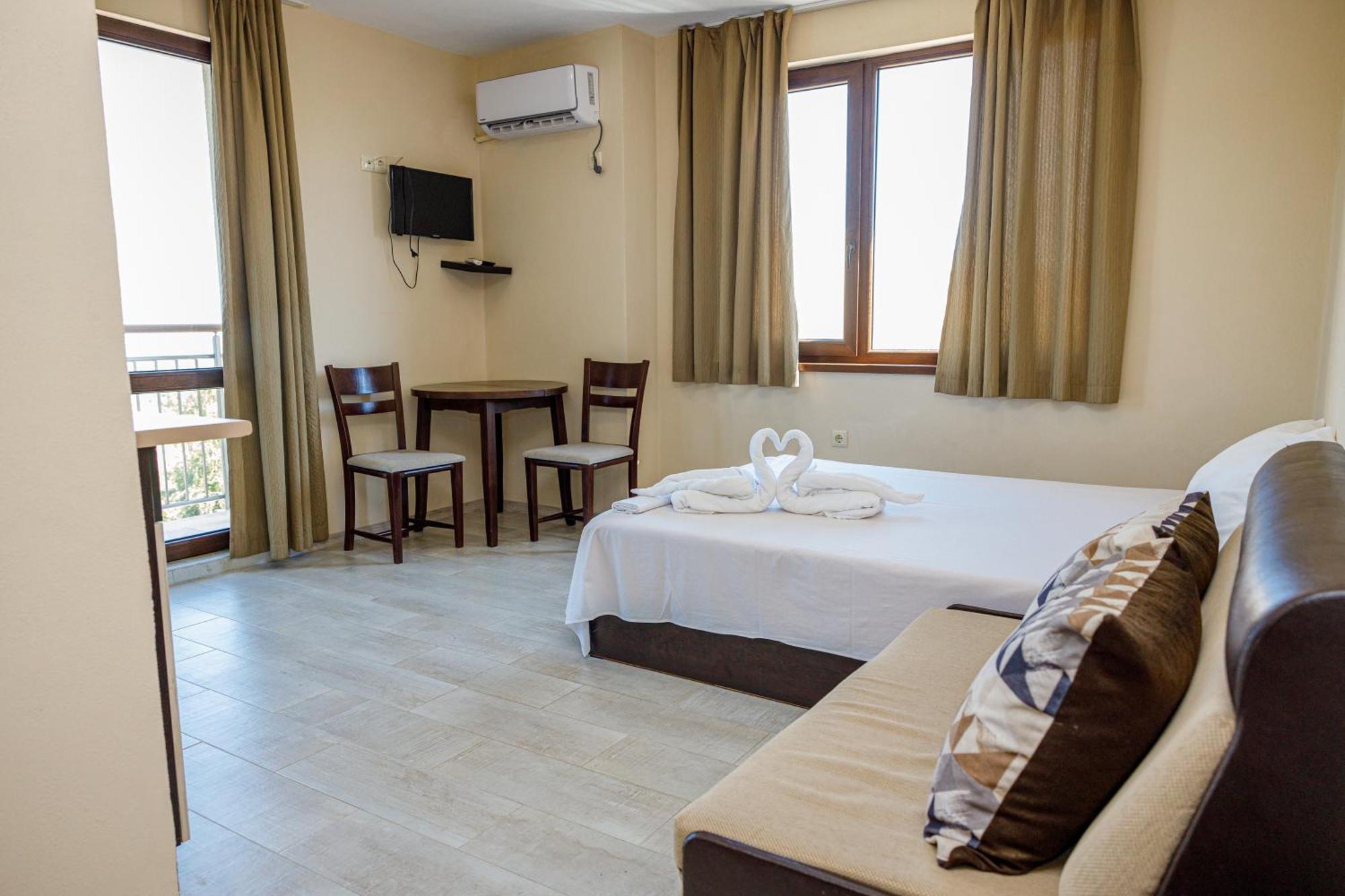 Family Hotel Silitur Ahtopol Ngoại thất bức ảnh