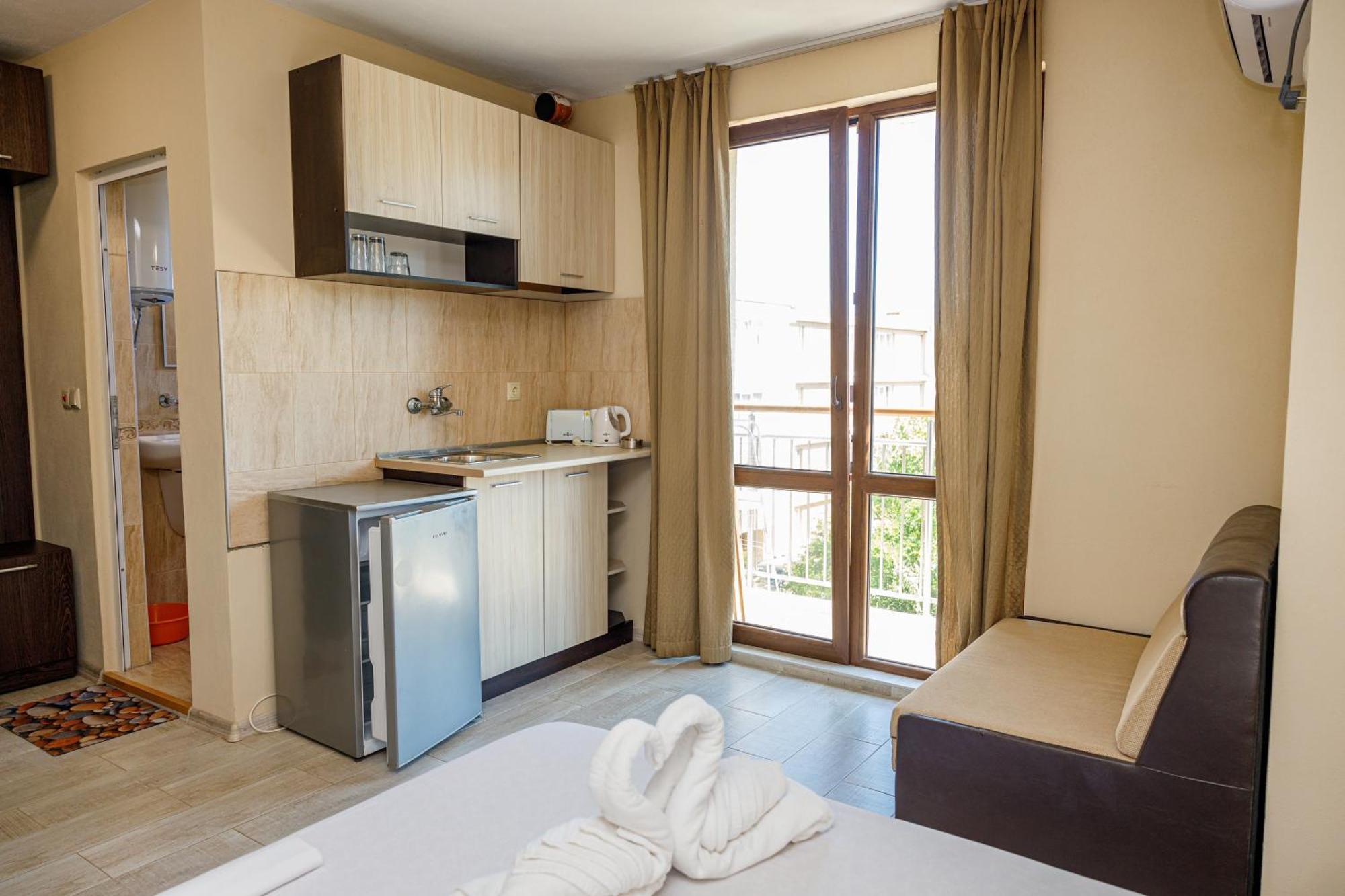 Family Hotel Silitur Ahtopol Ngoại thất bức ảnh