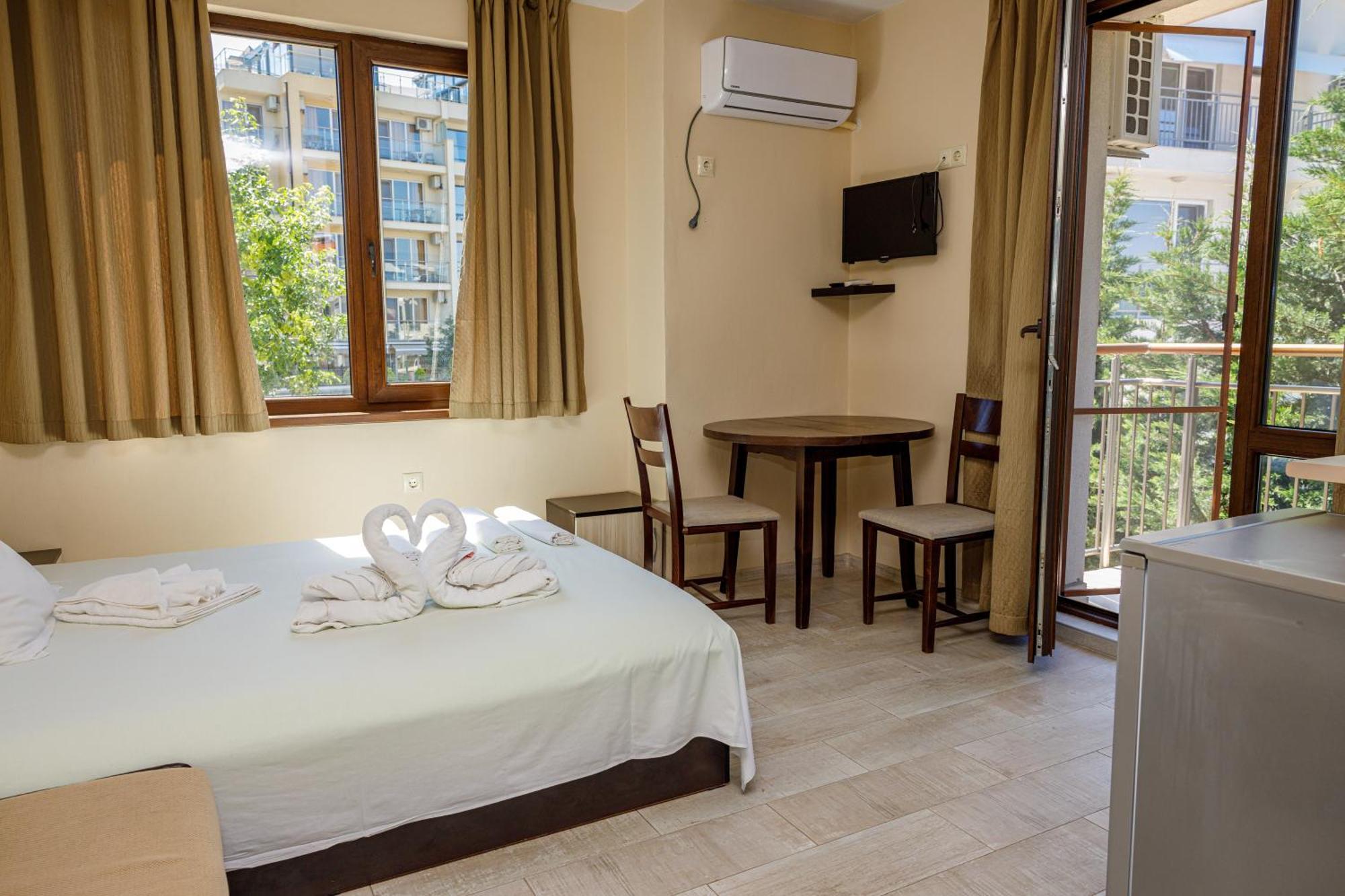 Family Hotel Silitur Ahtopol Ngoại thất bức ảnh