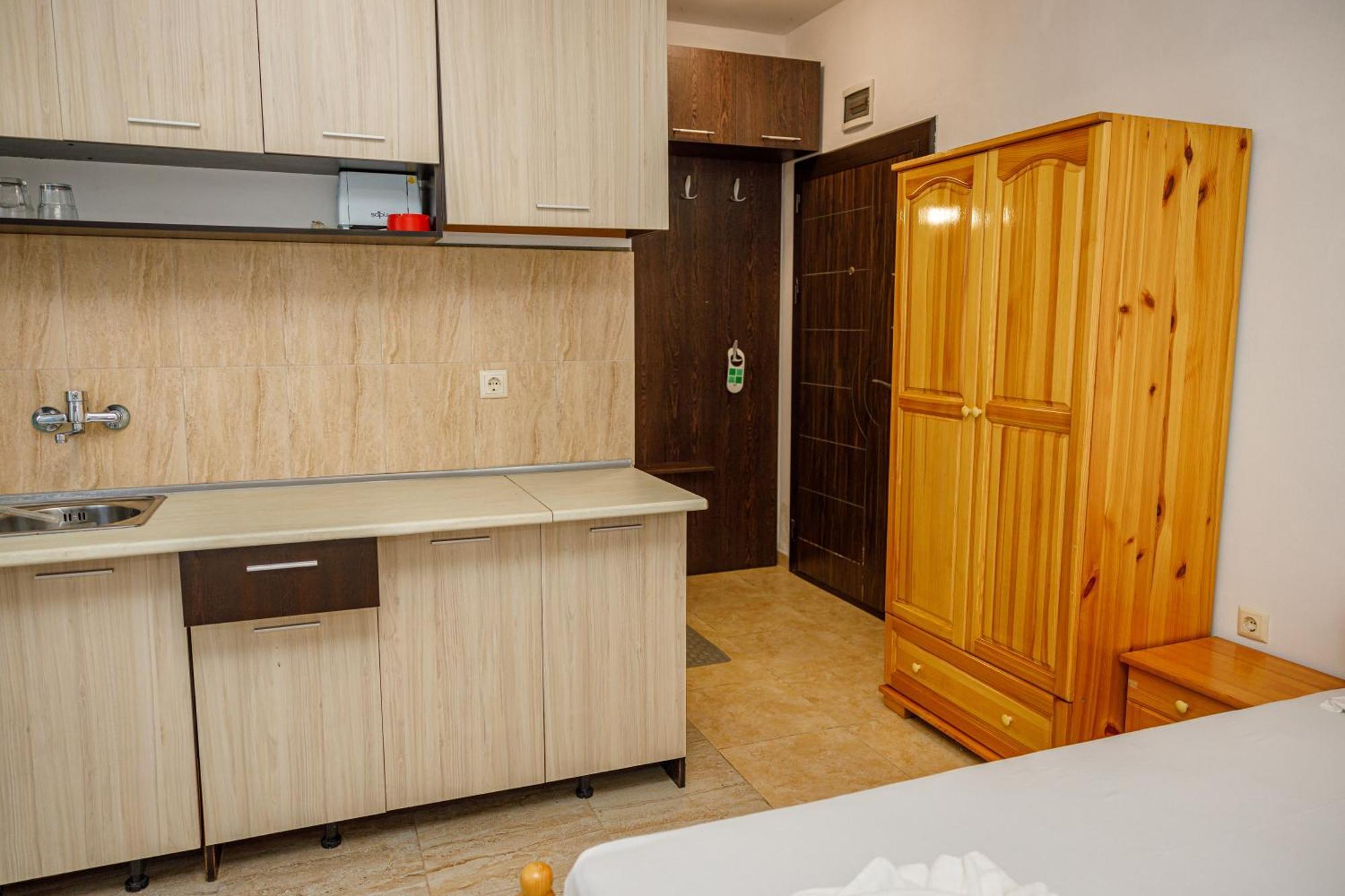 Family Hotel Silitur Ahtopol Ngoại thất bức ảnh