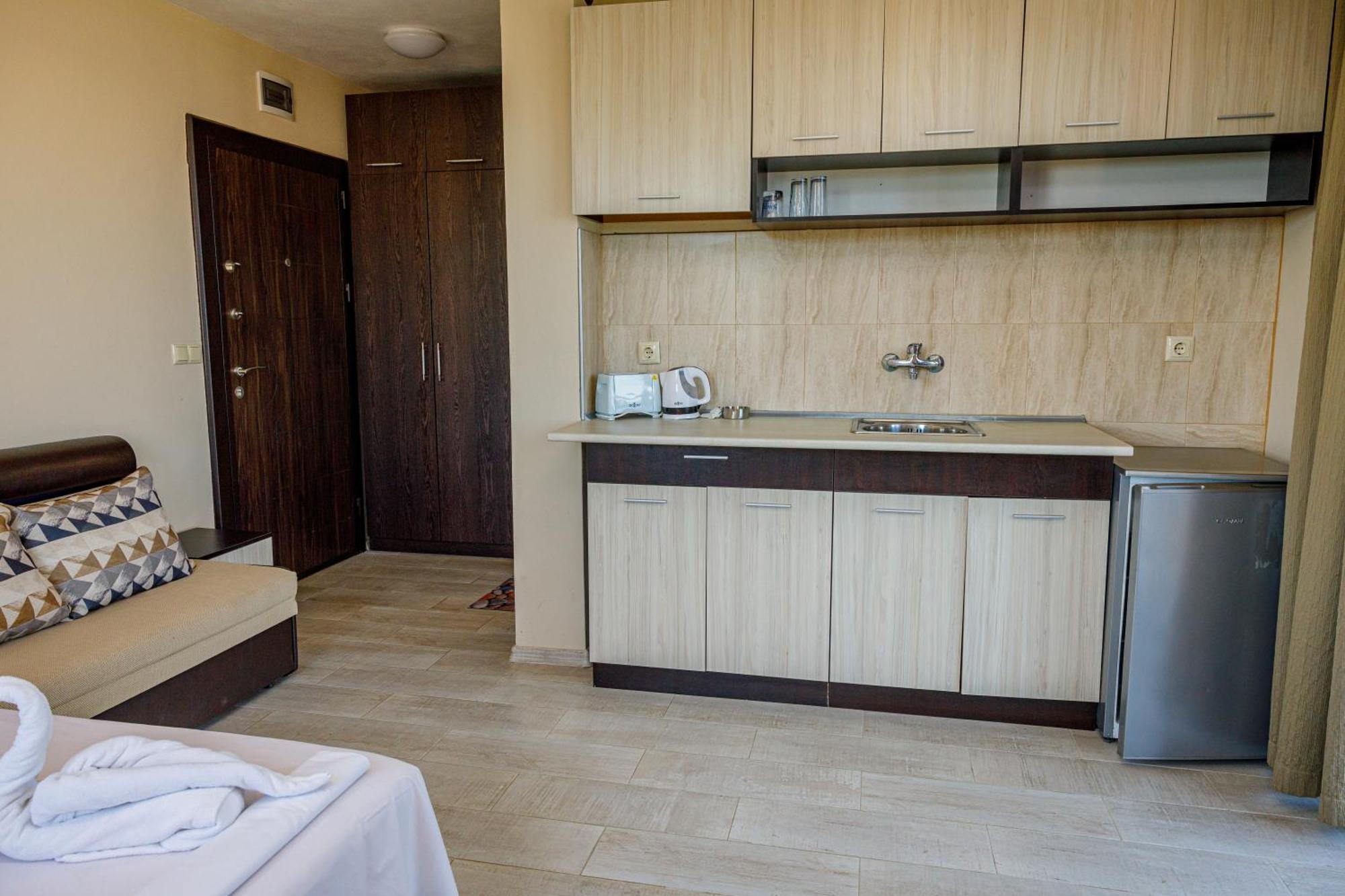 Family Hotel Silitur Ahtopol Ngoại thất bức ảnh