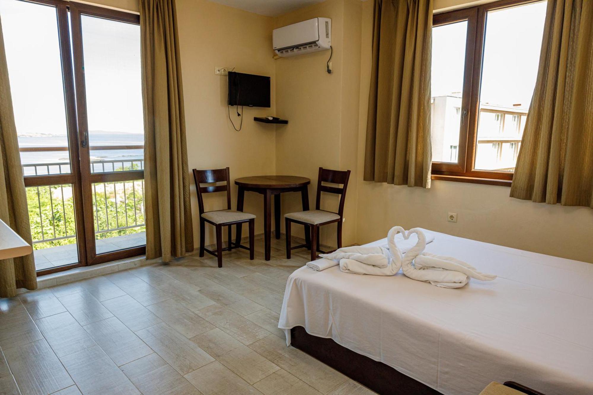 Family Hotel Silitur Ahtopol Ngoại thất bức ảnh